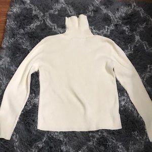 VINTAGE CREAM RIBBED TURTLE NECK